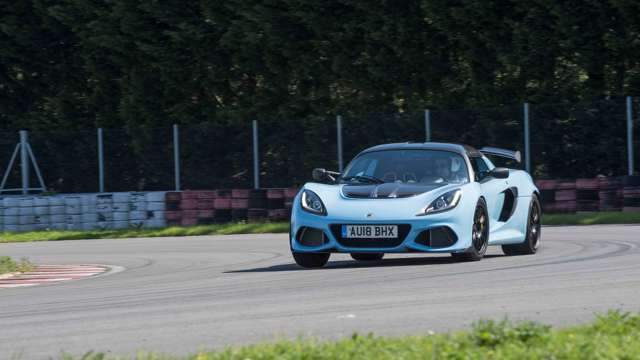 lotus_exige_sport_410_first_drive_goodwood_14061801.jpg
