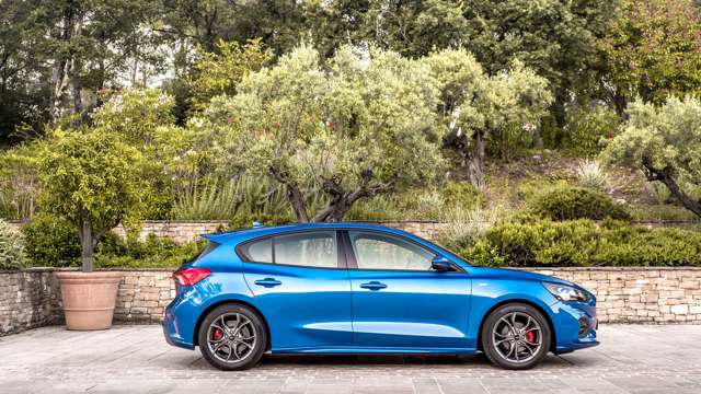 ford_focus_2018_mkiv_29061803.jpg