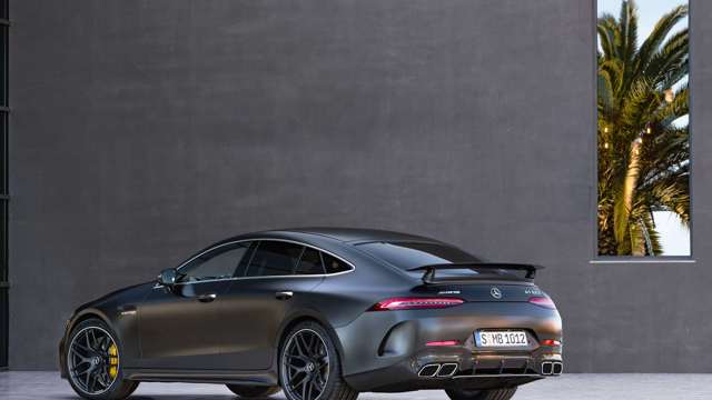 mercedes_amg_gt_coupe_goodwood_geneva_05031864.jpg