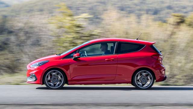 ford_fiesta_st_first_drive_goodwood_18052018_69.jpg