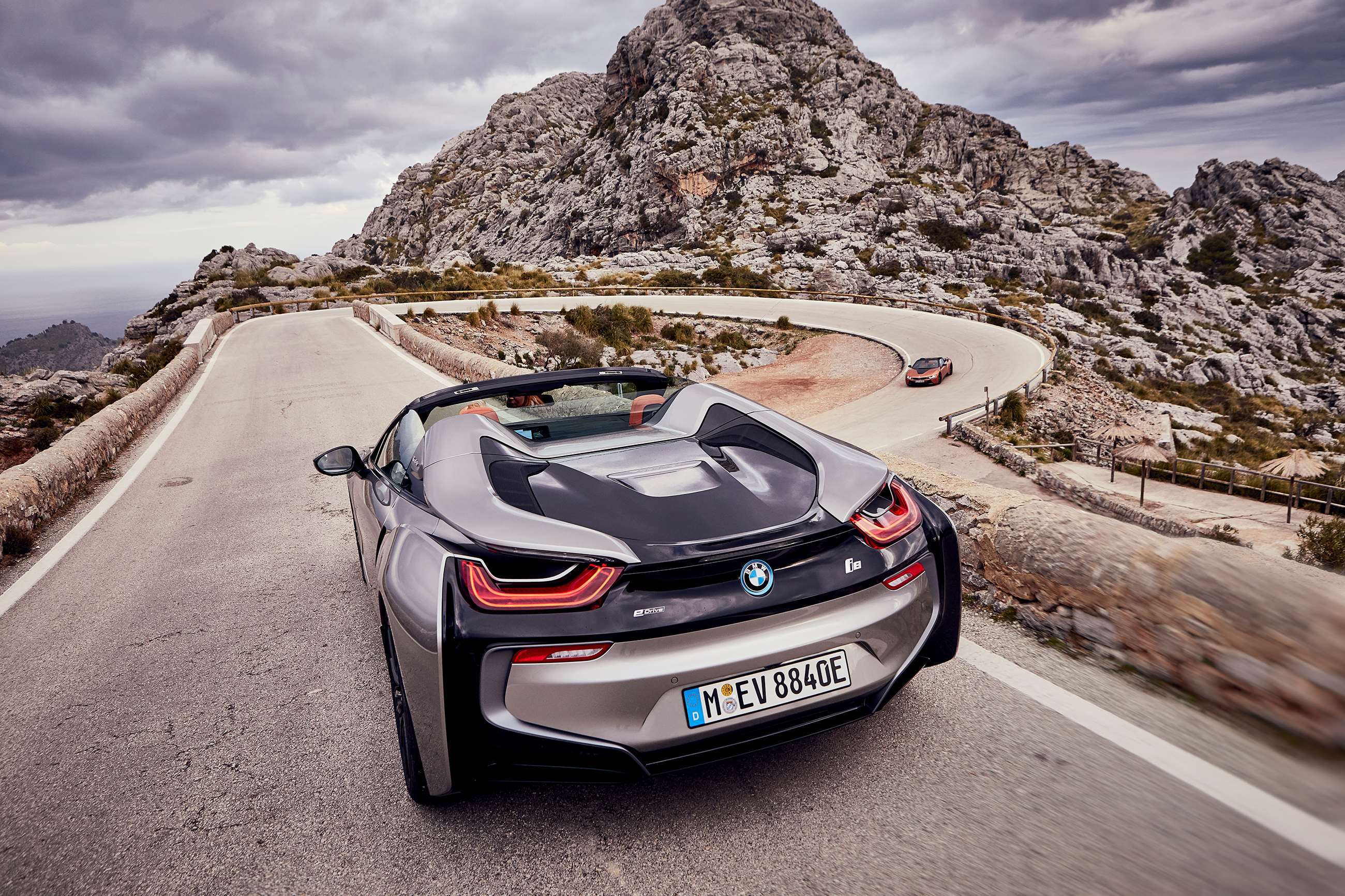 bmw_i8_roadster_goodwood_first_drive_15051802.jpg