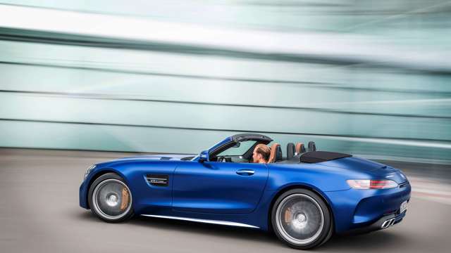 mercedes_amg_gt_pro_30111805.jpg