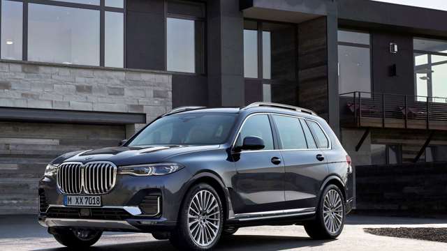 bmw_x7_18101812.jpg