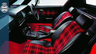 triumph-tr7-1977-interior-tartan-seats-main-goodwood-30082019.jpeg