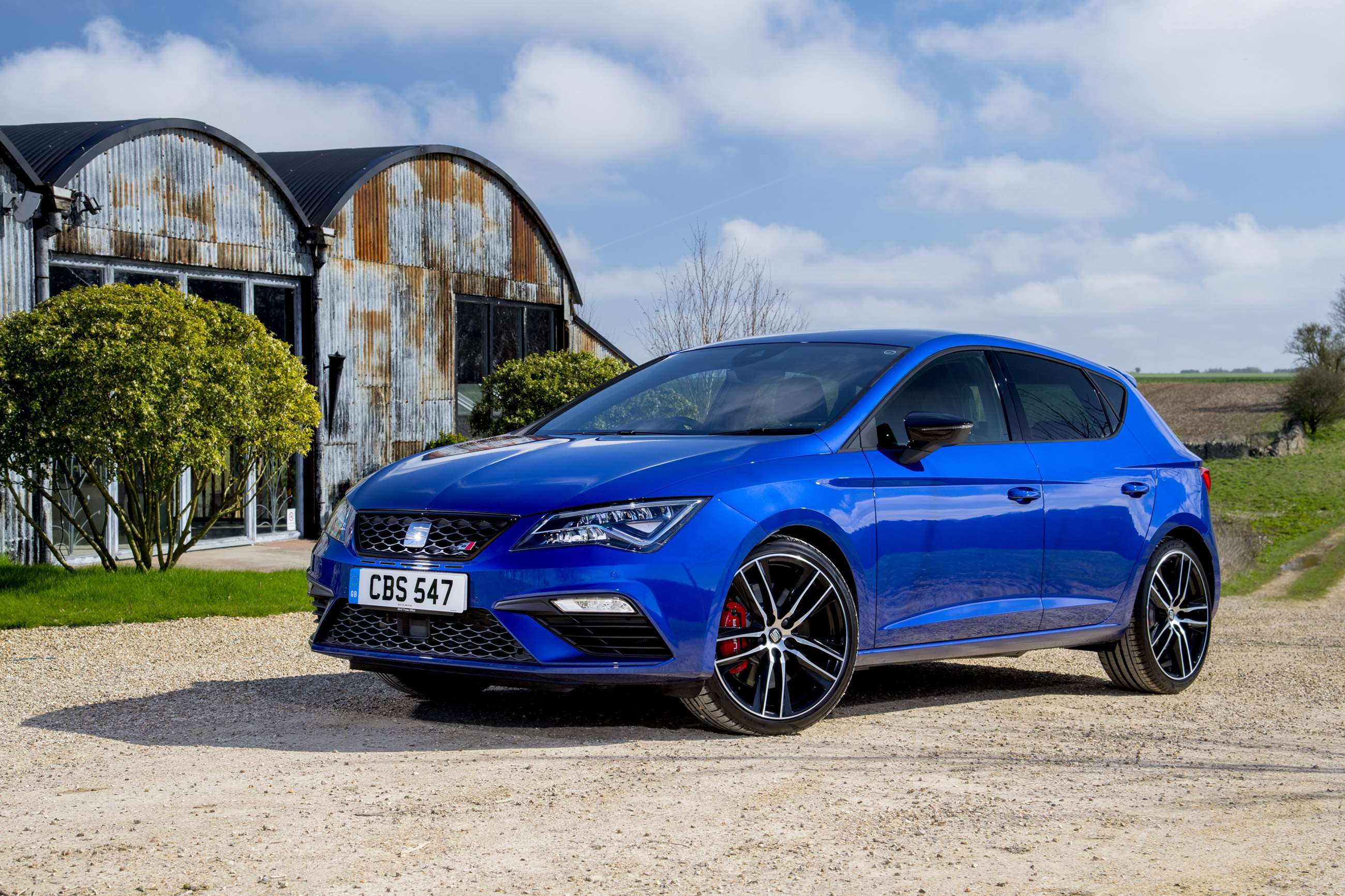 seat_leon_cupra_hot_hatches_grown_ups_30122019.jpg