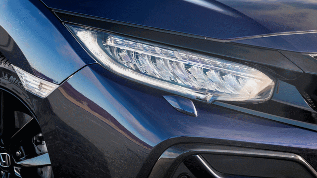 honda-civic-sport-line-lights-goodwood-09122019.gif