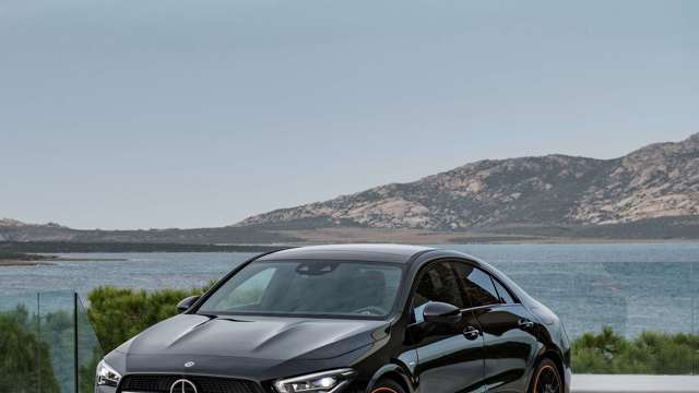 mercedes_benz_cla_2019_orange_art_edition_07011933.jpg
