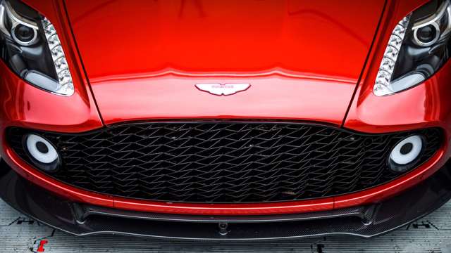 fos2019-aston-vanquish-zagato-lava-pete-summers-goodwood-31071901.jpg
