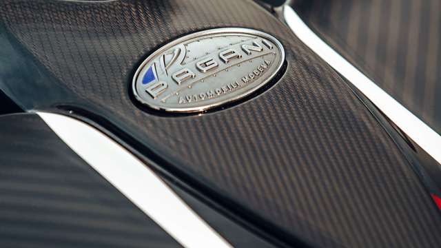 pagani-huayra-roadster-bc-carbon-fibre-goodwood-31072019.jpg