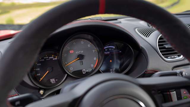 porsche-718-cayman-gt4-dials-goodwood-30072019.jpg