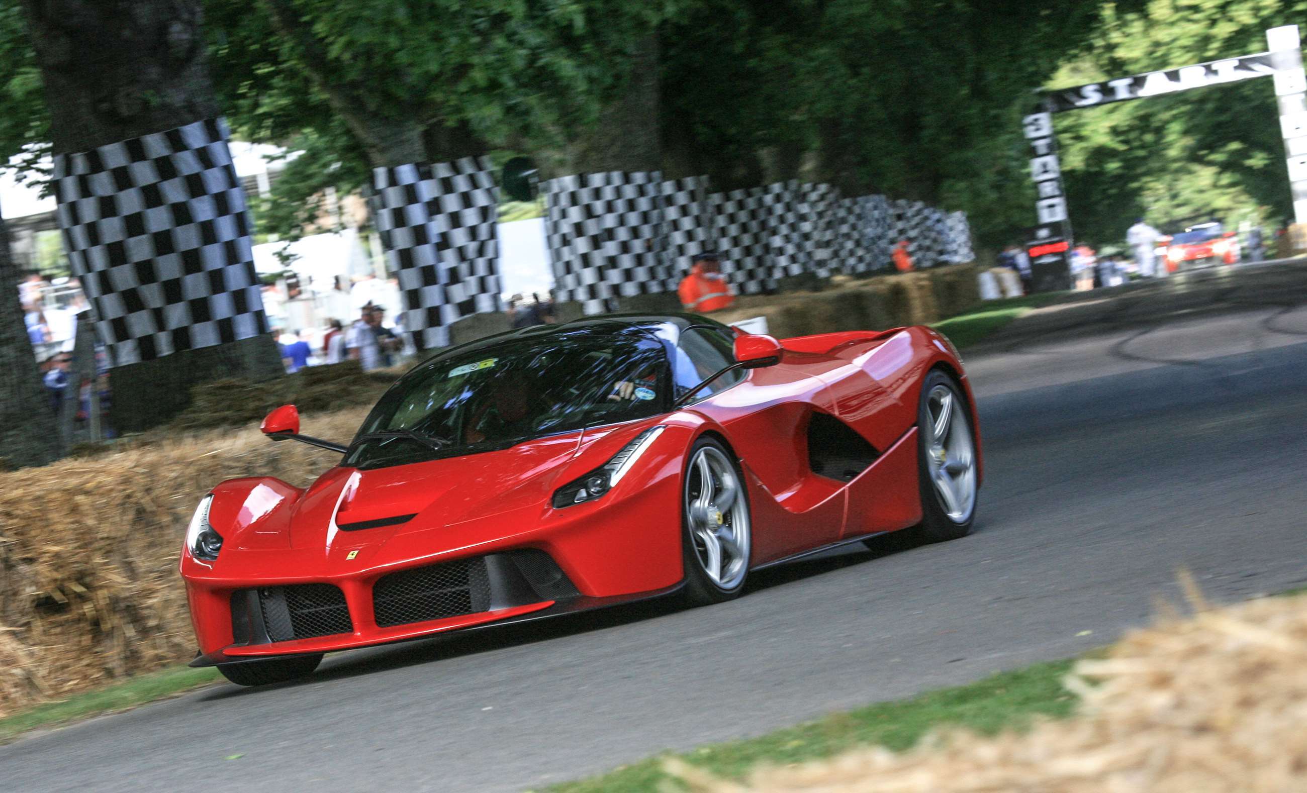 ferrari-laferrari-goodwood-08032019.jpg