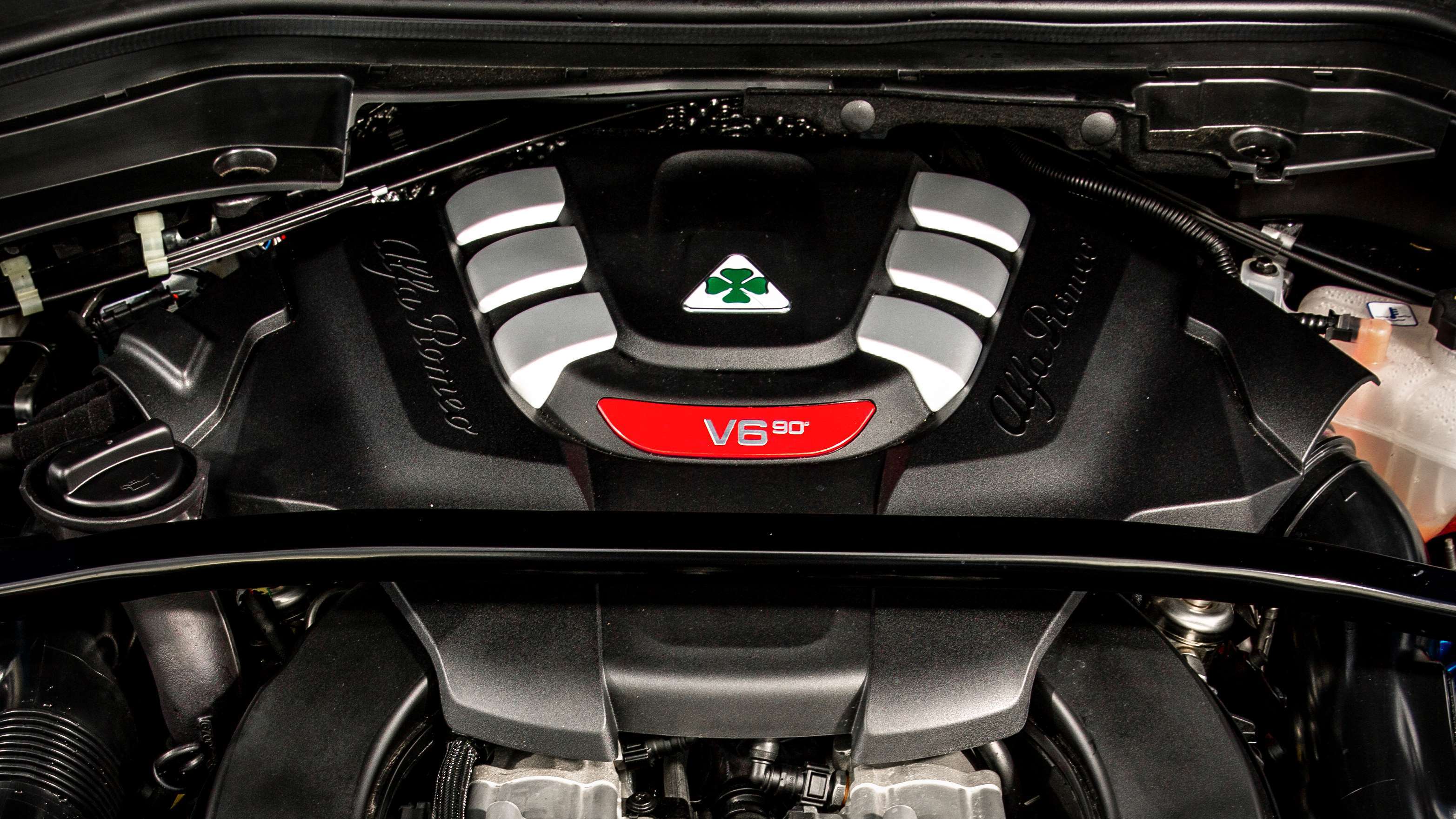 alfa-romeo-stelvio-quadrifoglio-engine-goodwood-18092019.jpg