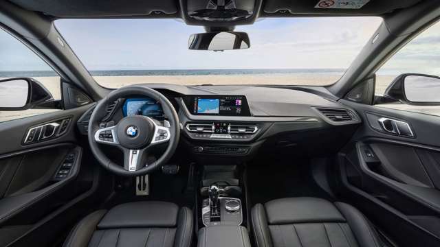 bmw-m235i-xdrive-interior-goodwood-19022020.jpg
