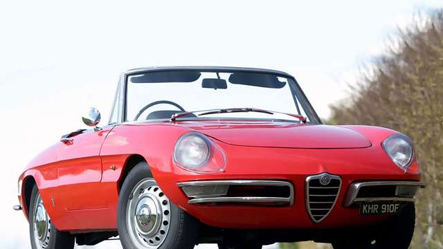 henry-biggs-alfa-romeo-spider-duetto-goodwood-01052020.jpg