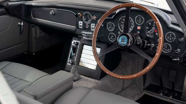 aston-martin-db5-goldfinger-continuation-interior-goodwood-06072020.jpg
