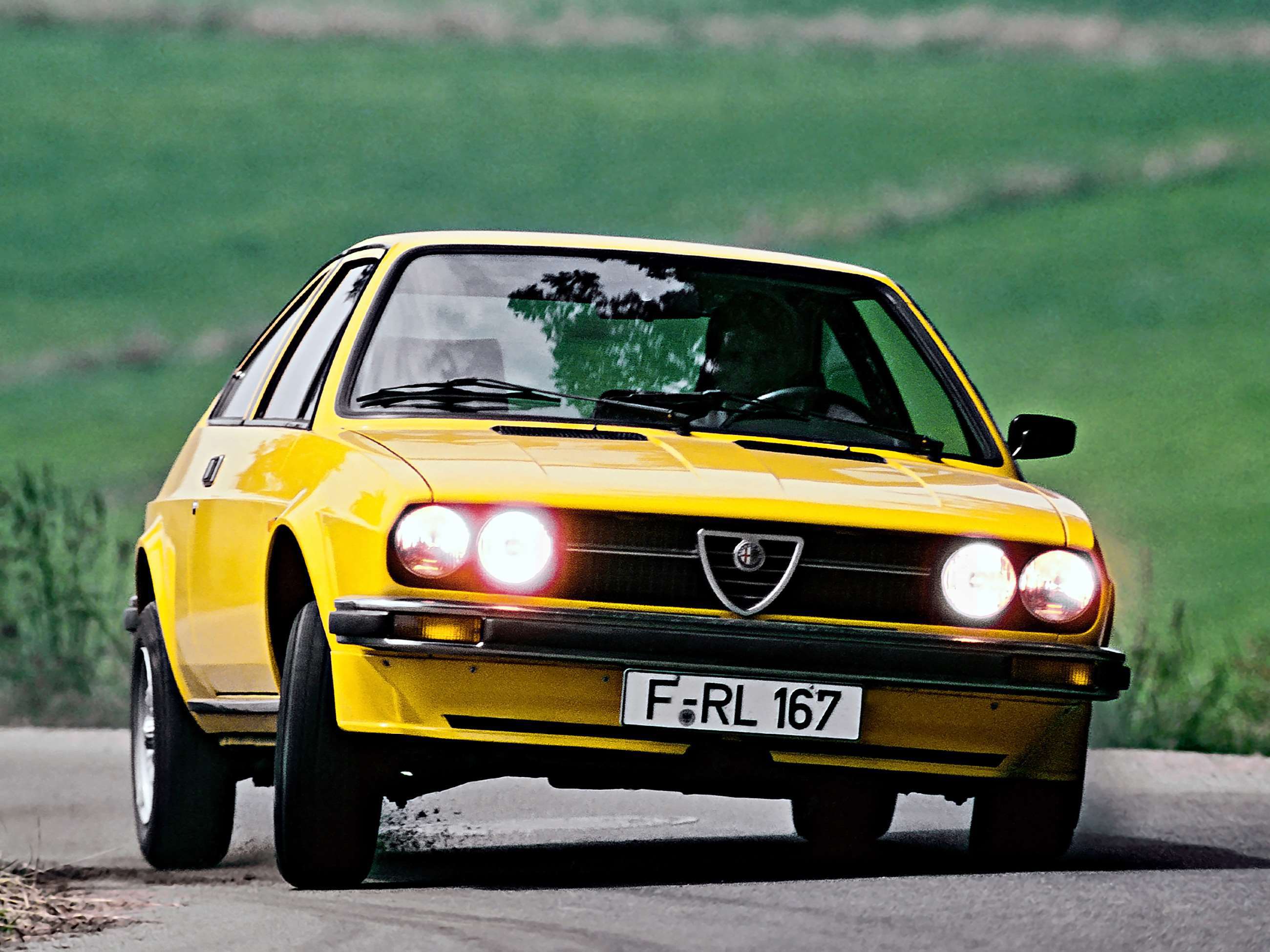 best-1970s-hot-hatchbacks-5-alfa-romeo-alfasud-sprint-goodwood-31072020.jpg