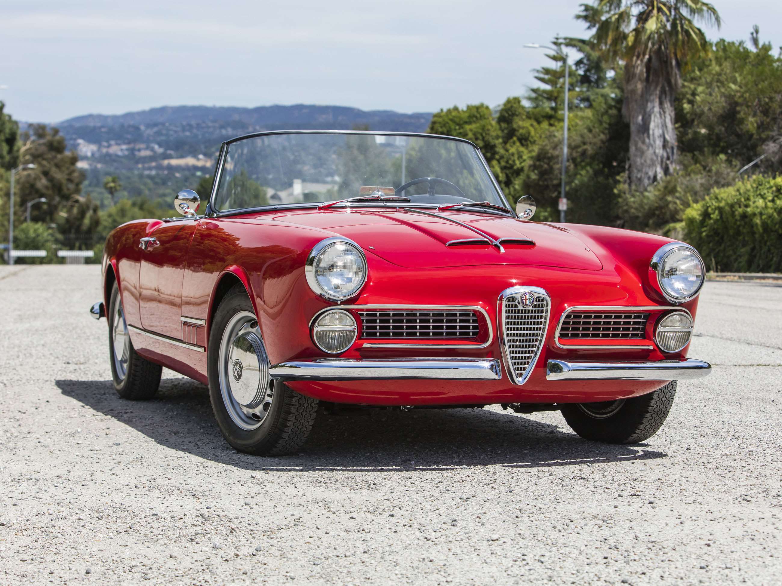 alfa-romeo-2000-spider-touring-1959-bonhams-goodwood-10082020.jpg
