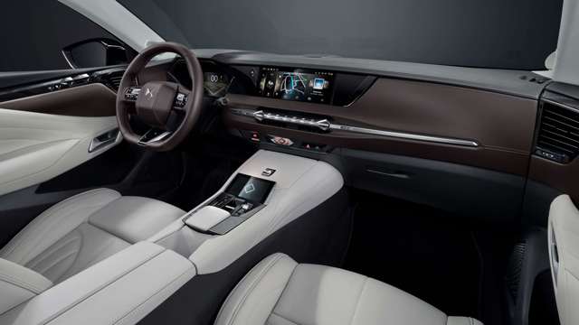 ds-4-cross-interior-2021-goodwood-03022021.jpg