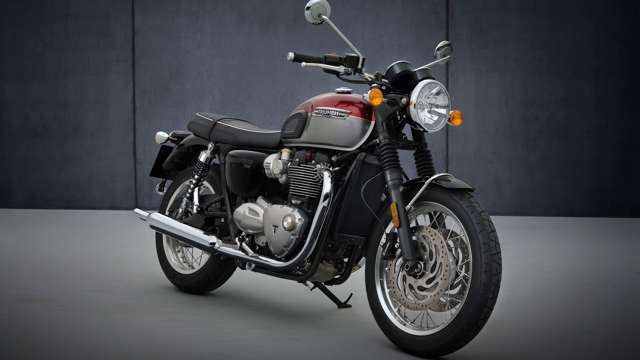 triumph-bonneville-range-t120-goodwood-23022109.jpg