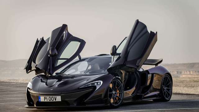 best-car-designers-12-frank-stephenson-mclaren-p1-oov-goodwood-11032021.jpg