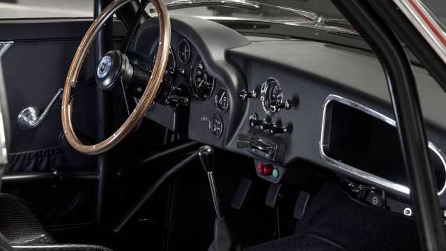 best-reborn-cars-aston-martin-db4-gt-zagato-continuation-interior-goodwood-07042021.jpg