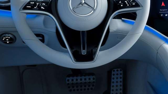mercedes_benz_eqs_2021_goodwood_020.jpg