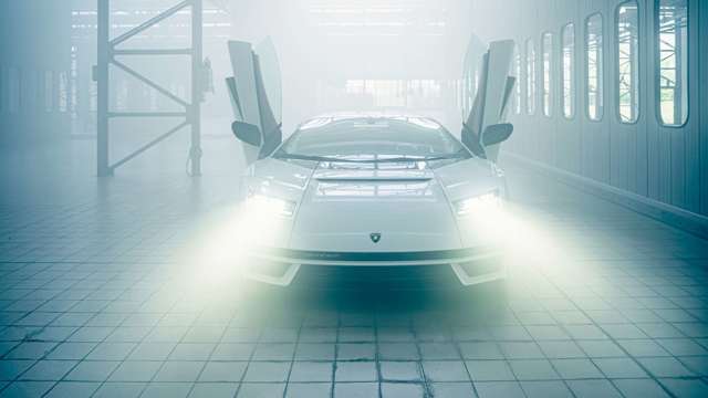 lamborghini_countach_2022_goodwood_8.jpg