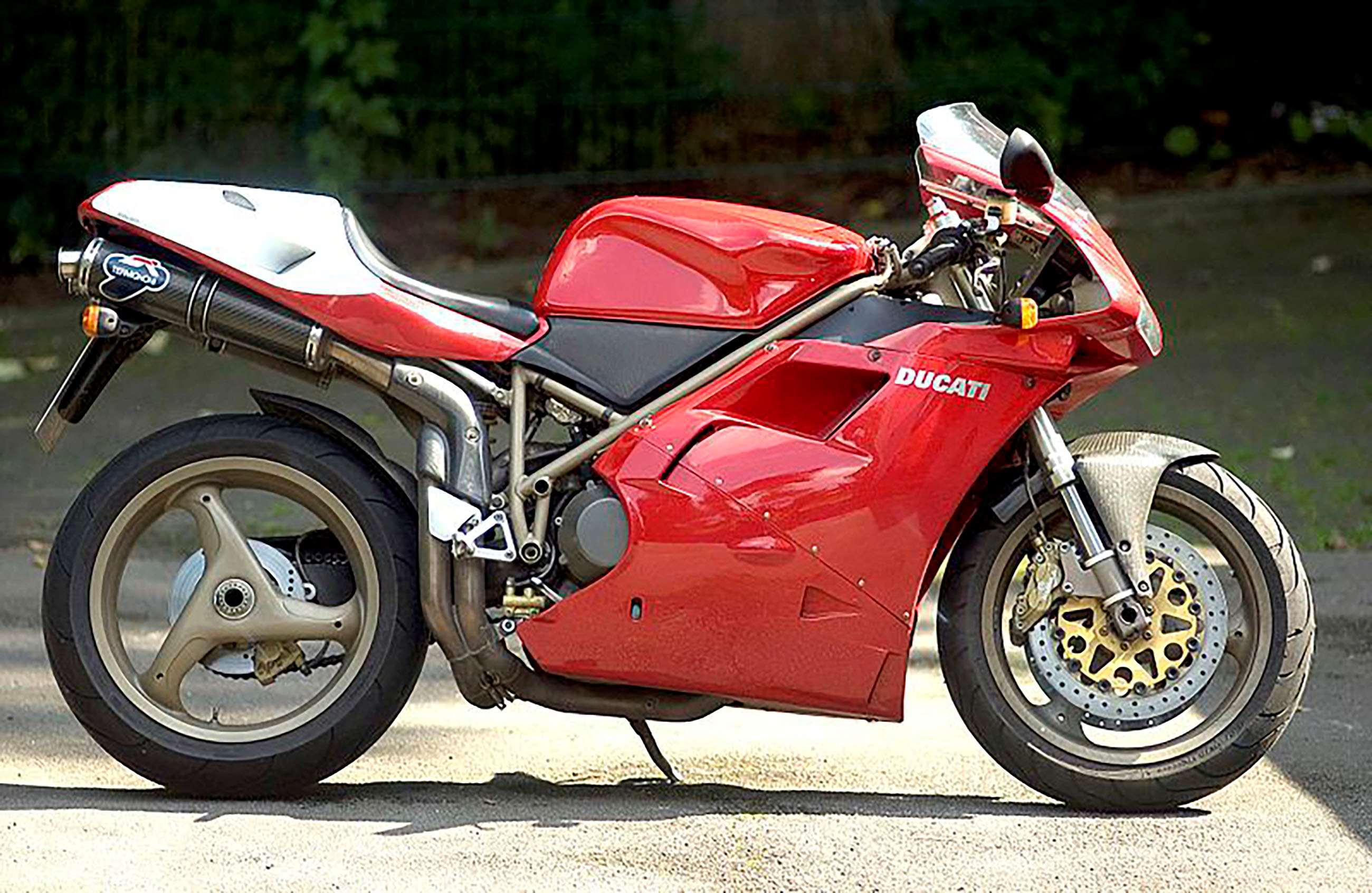 ducati-916-sps.jpg