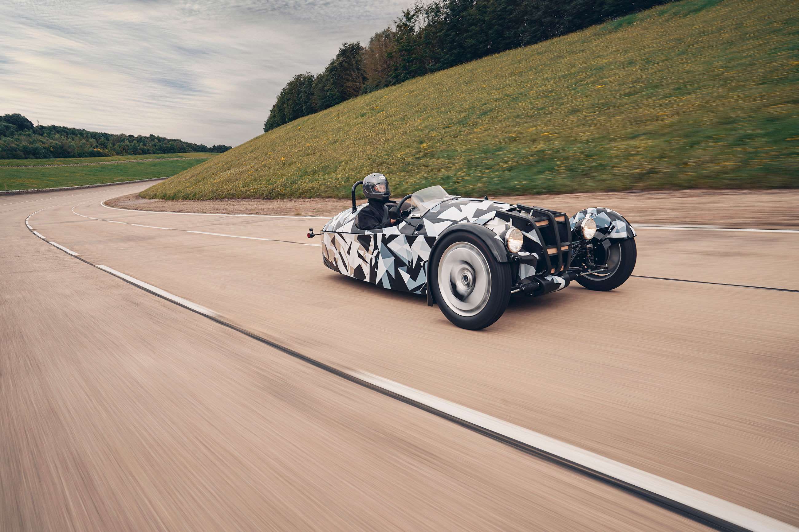 new-morgan-3-wheeler-testing-goodwood-01092021.jpg