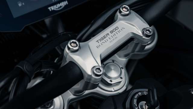 triumph-tiger-900-bond-edition-goodwood-28092107.jpg