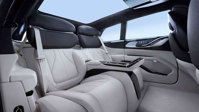 faraday-future-ff91-ev-rear-seats-23022022.jpg