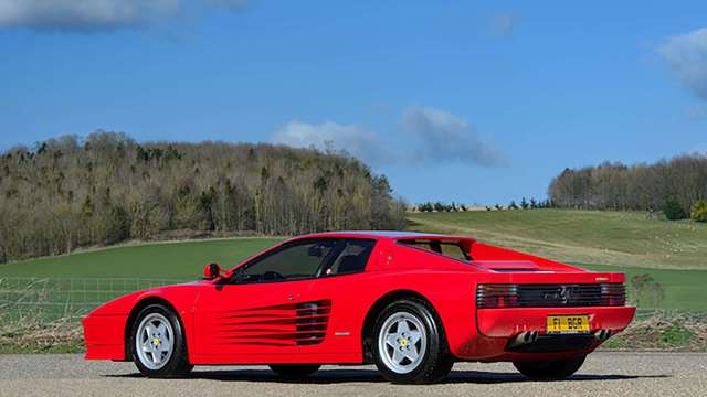 ferrari-testarossa-02.jpg
