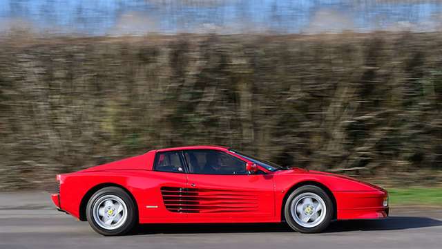 ferrari-testarossa-03.jpg