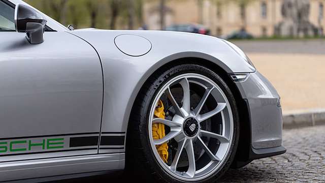porsche-911-r-04.jpg