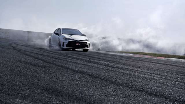 toyota-gr-corolla-revealed-8-01042022.jpg