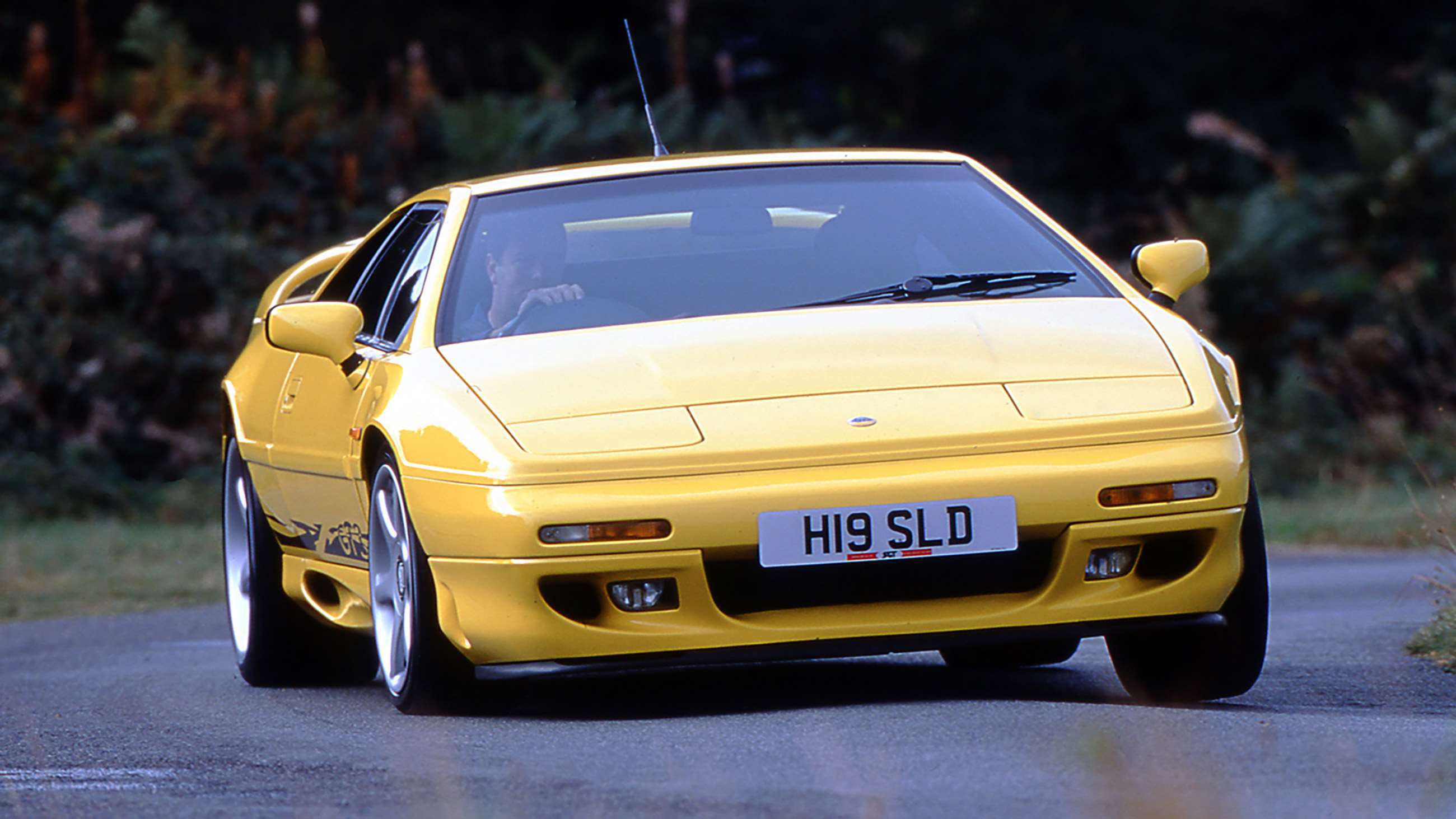 esprit-gt3-4-2600.jpg