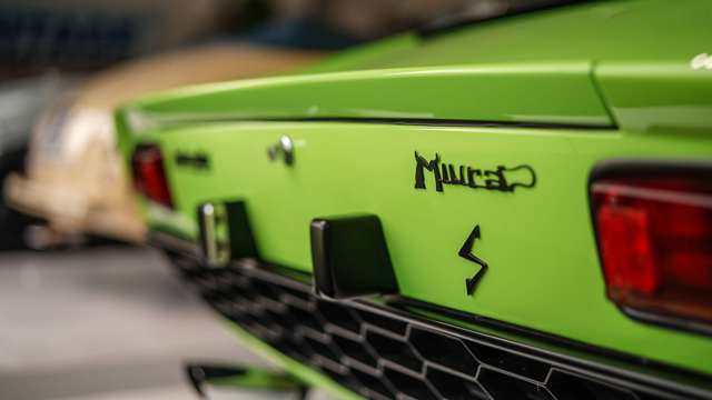 quail-lodge-auction-lamborghini-miura-p400-s05.jpg