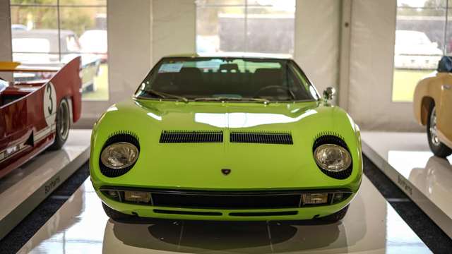 quail-lodge-auction-lamborghini-miura-p400-s07.jpg