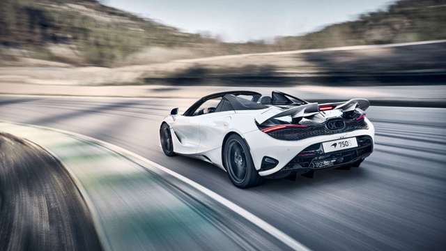 mclaren_750s_002.jpg