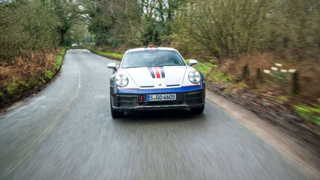 porsche-911-dakar-on-the-road-11.jpg