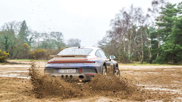 porsche-911-dakar-on-the-road-18.jpg
