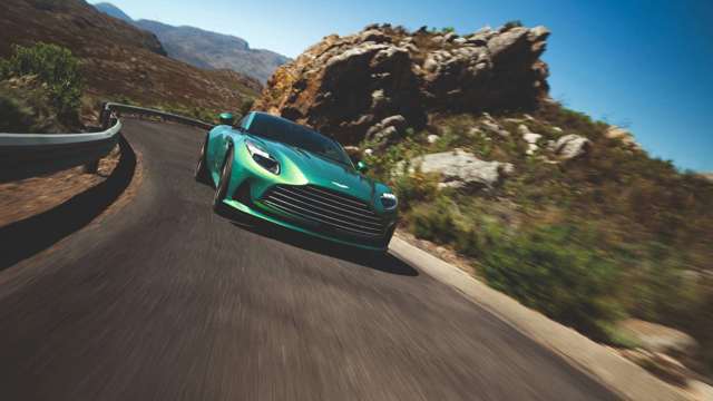 the-new-aston-martin-db12_26.jpg