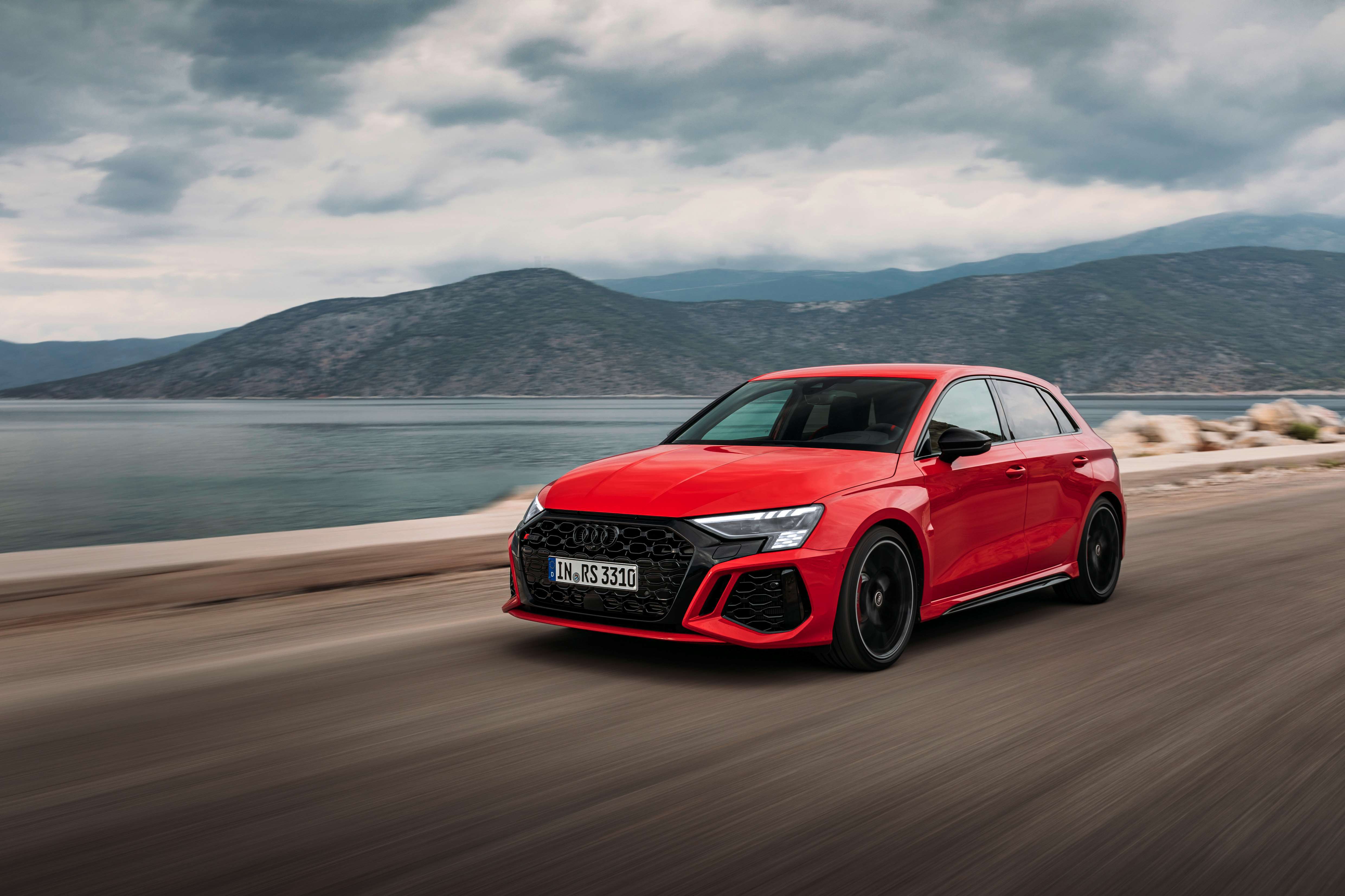 audi-rs3-sportback.jpg