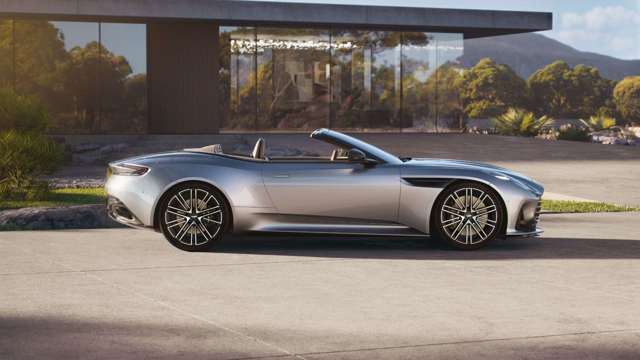 aston-martin-db12-volante_5.jpg