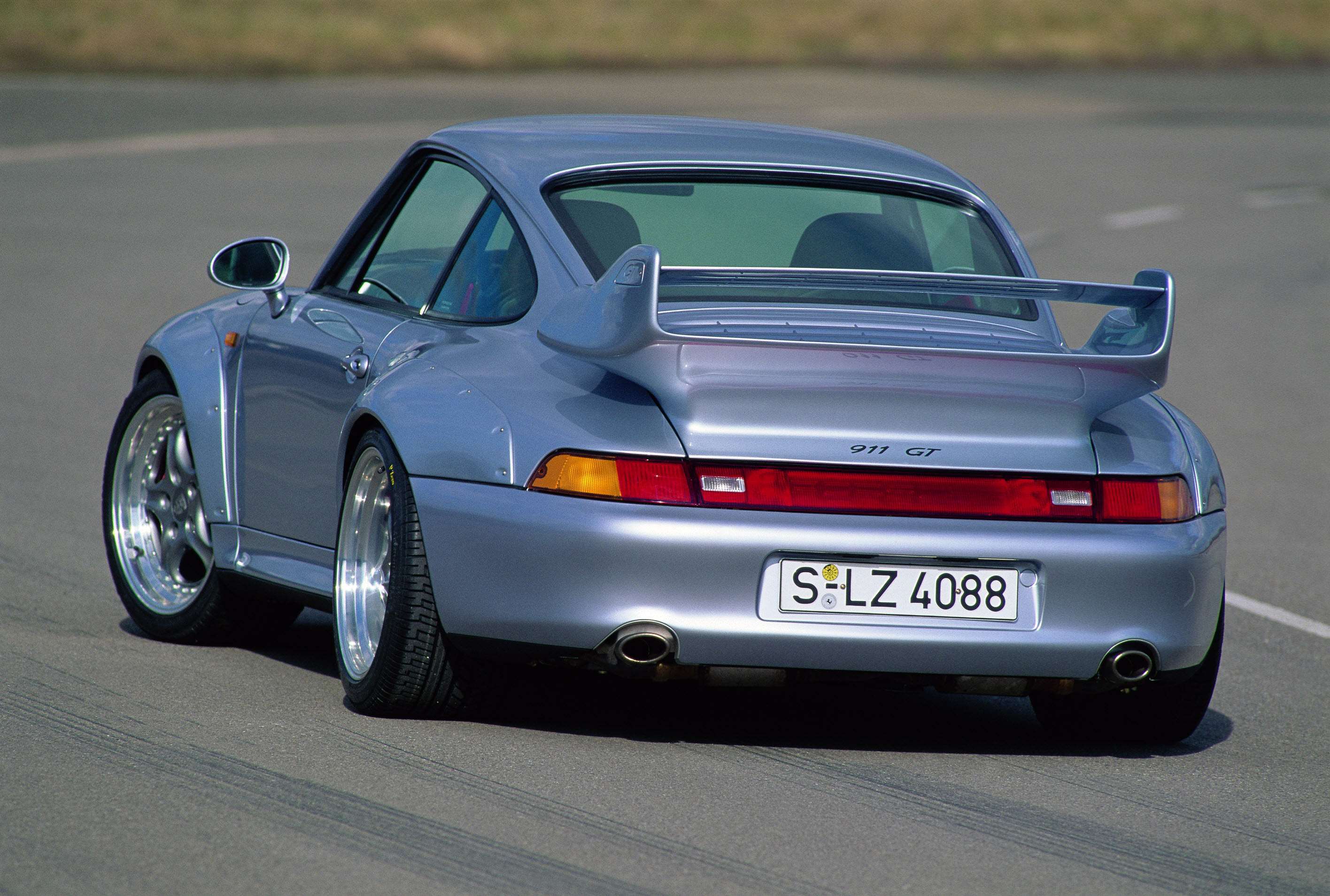 porsche-911-993-gt2.jpg