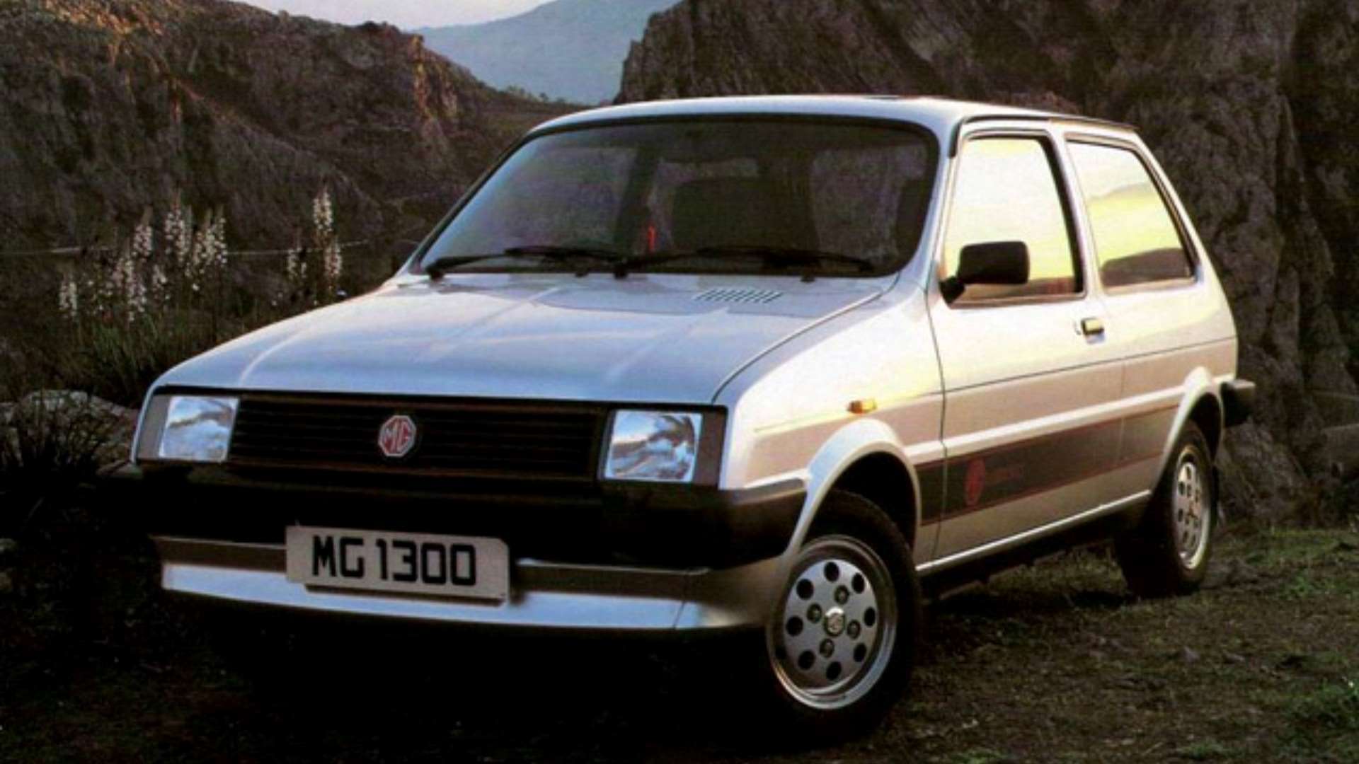 mg_metro_1982_wallpapers_1.jpg