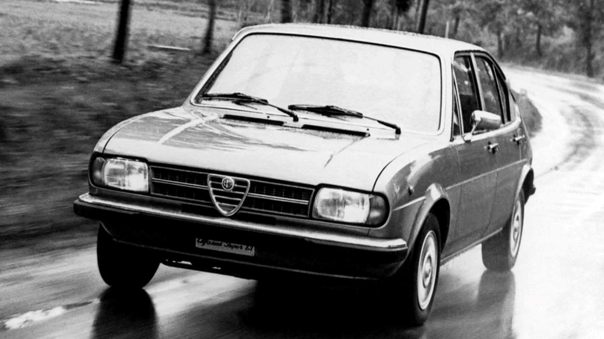 images_alfa-romeo_alfasud_1977_1.jpg