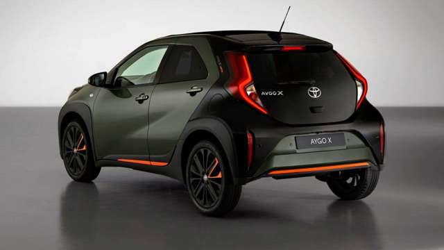 toyota-aygo_x-2022-1280-5f.jpg