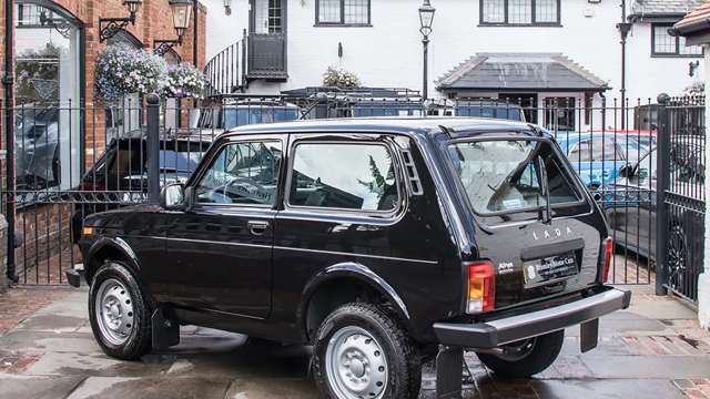 lada-niva-bramley-motor-cars-of-surrey-goodwood-05.jpg