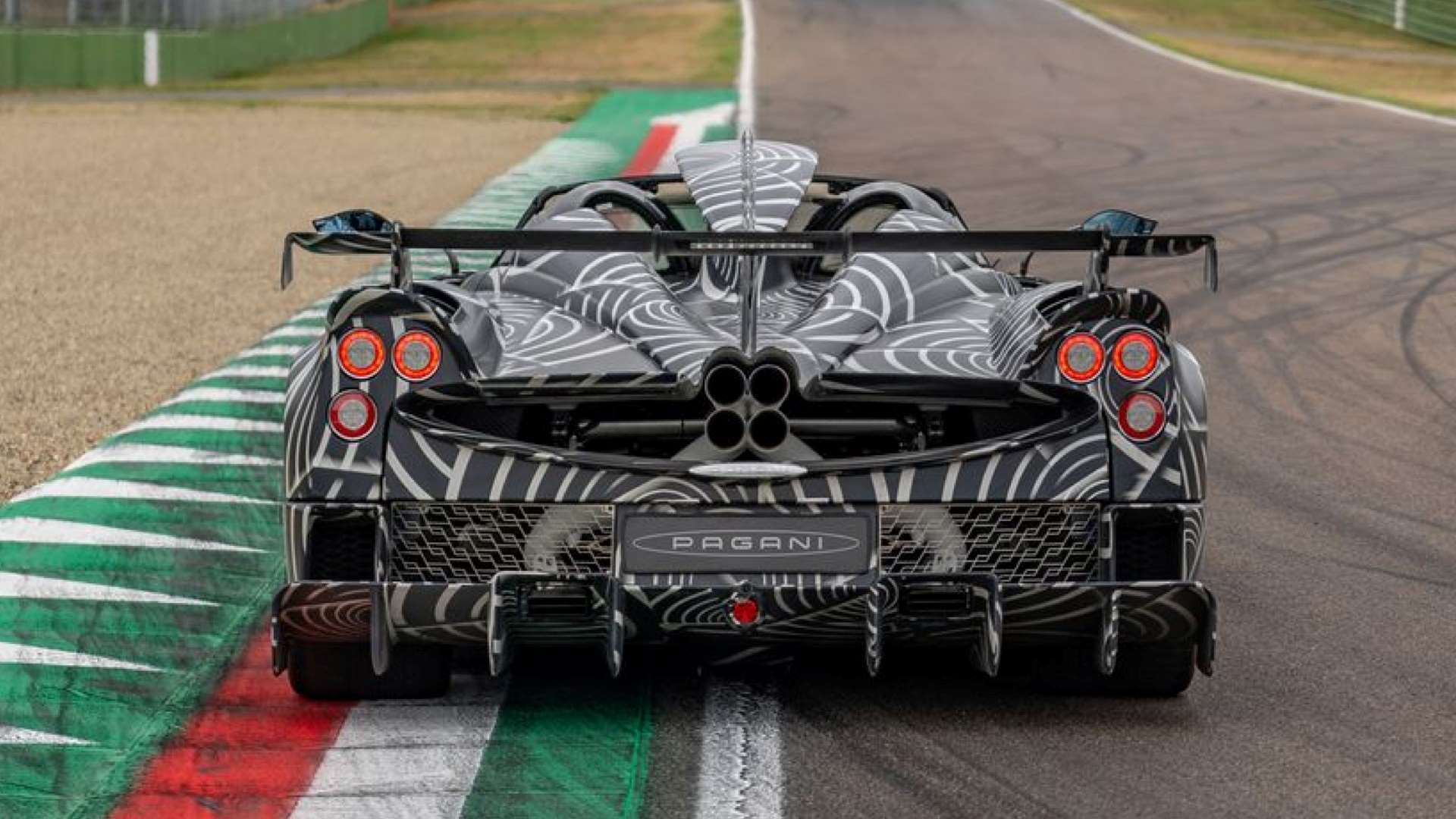 pagani_imola_roadster_goodwood_21112023.jpg